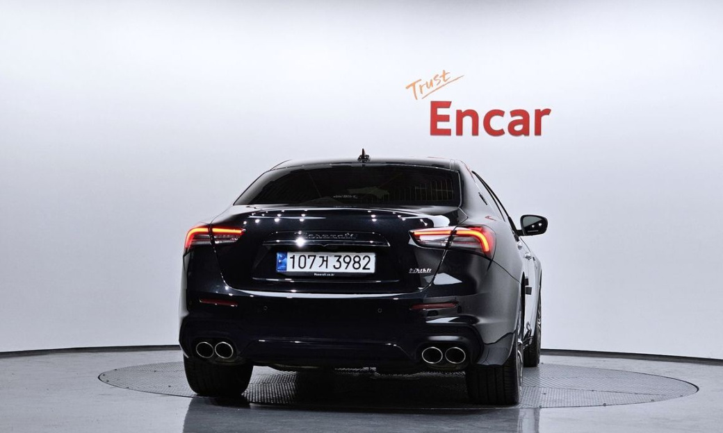 Maserati Ghibli 3.0 Modena, 2022