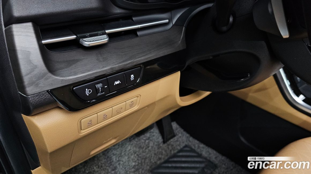 Kia Carnival 9-Seater Noblesse, 2023