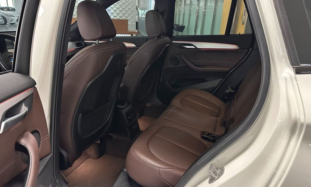 BMW X1 xDrive 20i M Sport, 2022