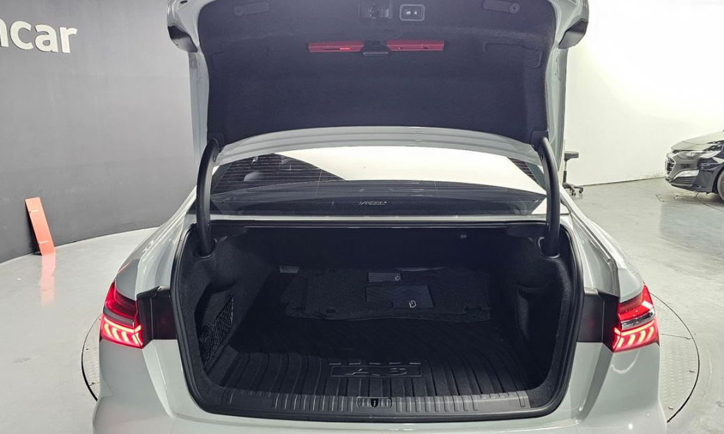 Audi A6 45 TFSI Premium, 2023