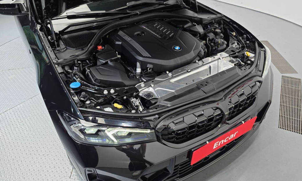 BMW 3-Series M340i Pro, 2024
