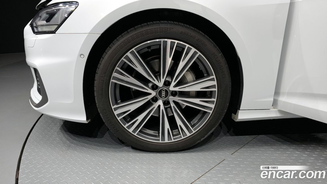 Audi A6 45 TFSI Quattro Premium, 2023