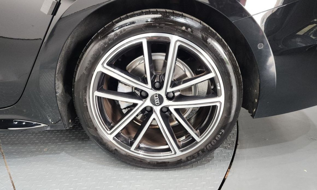 Audi A5 40 TFSI Quattro S Line, 2025