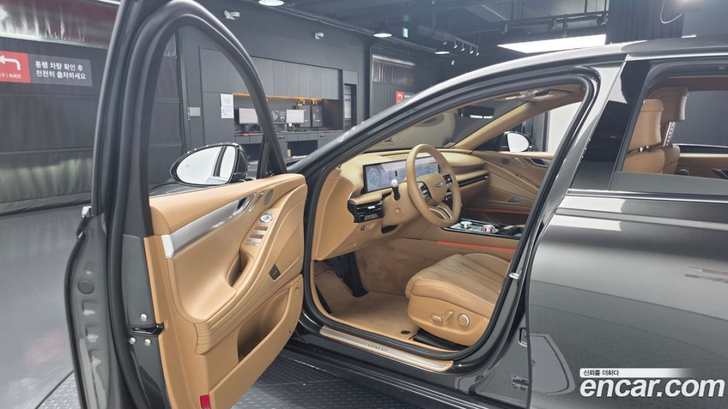 Genesis G80 Gasoline 2.5 Turbo AWD, 2025