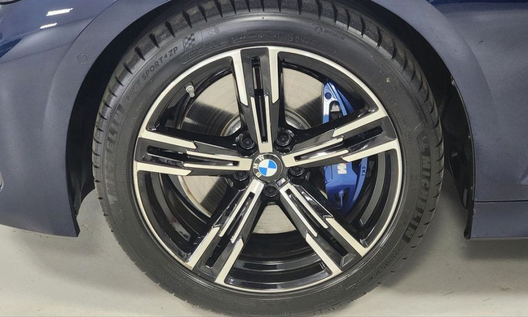 BMW 3-Series 320i M Sport, 2025