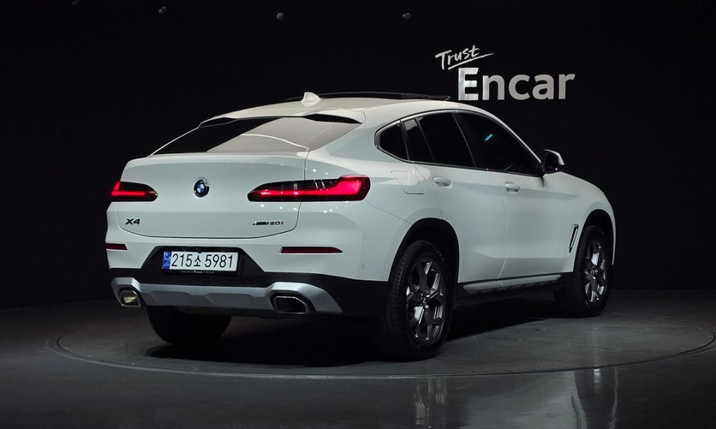BMW X4 xDrive20i xLine, 2024