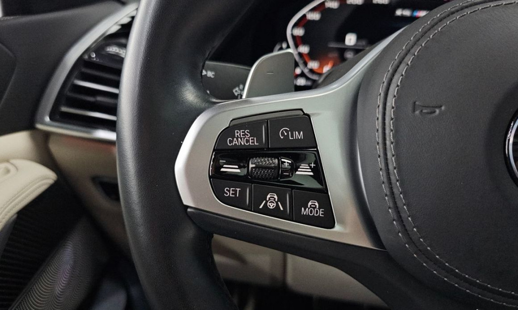BMW X5 M50i, 2022