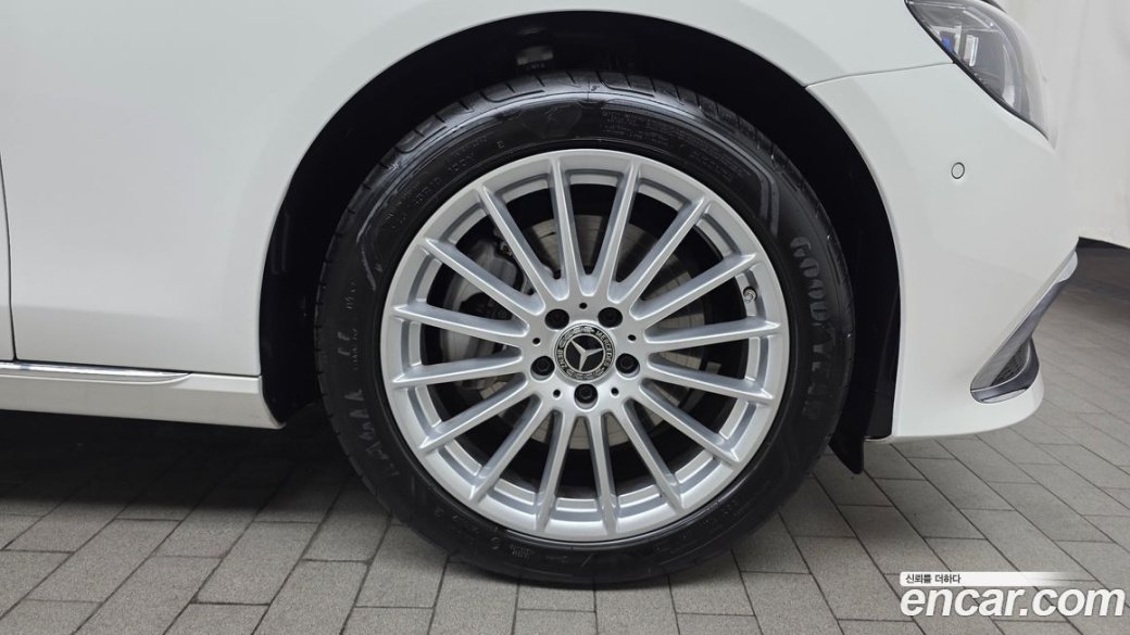 Mercedes-Benz E-Class E250 Exclusive, 2023
