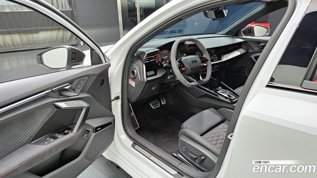 Audi RS3 2.5 TFSI Quattro, 2025