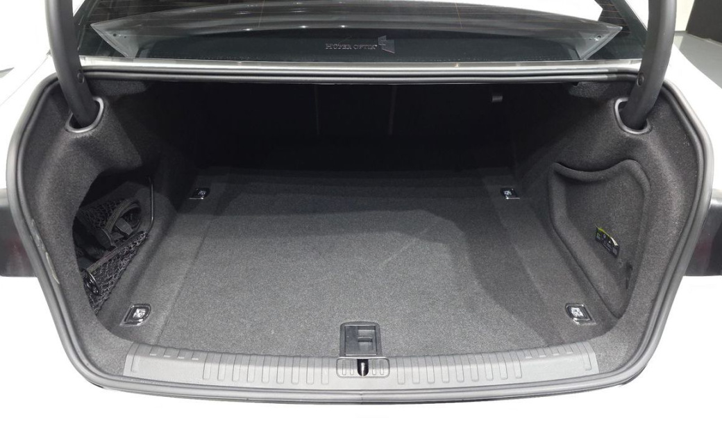 Audi A6 45 TFSI Quattro Premium, 2023