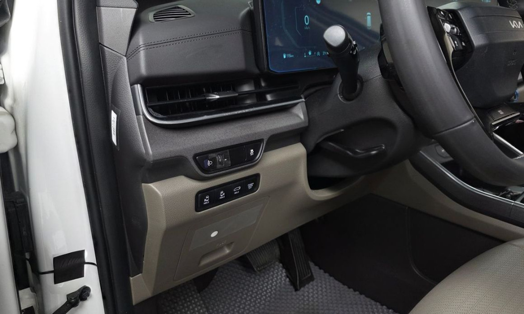 Kia Carnival 7-Seater Noblesse, 2025