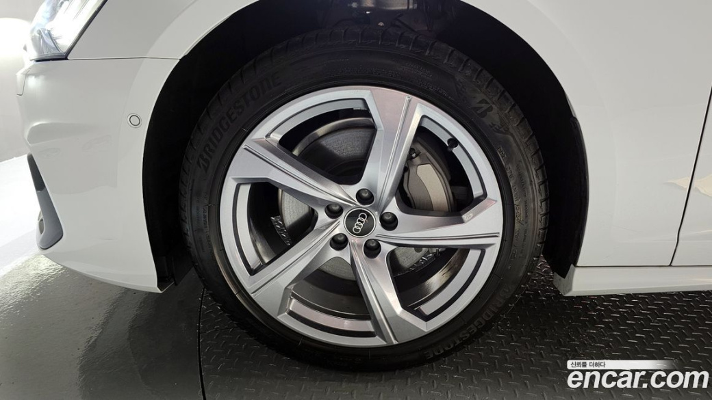Audi A6 45 TFSI Premium, 2025