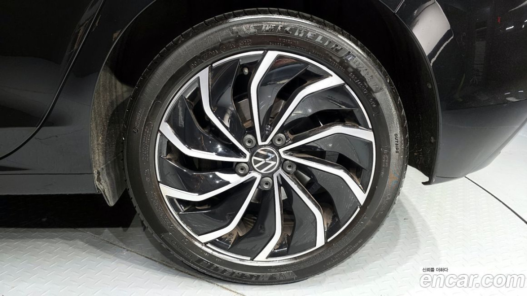 Volkswagen Golf 2.0 TDI Prestige, 2024
