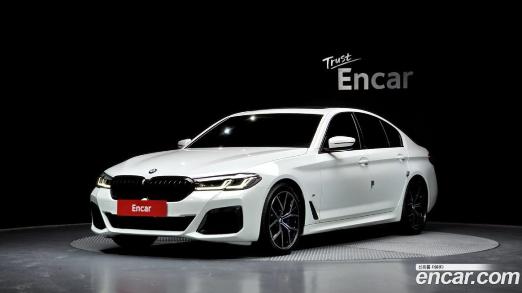 BMW 5-Series 530i M Sport Package, 2022