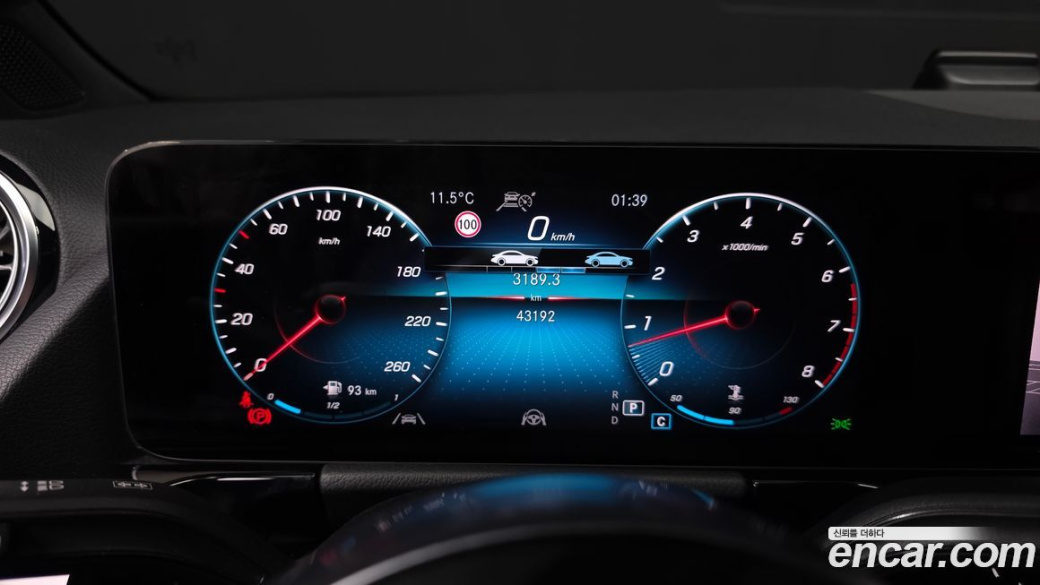 Mercedes-Benz GLA-Class GLA250 4MATIC, 2023