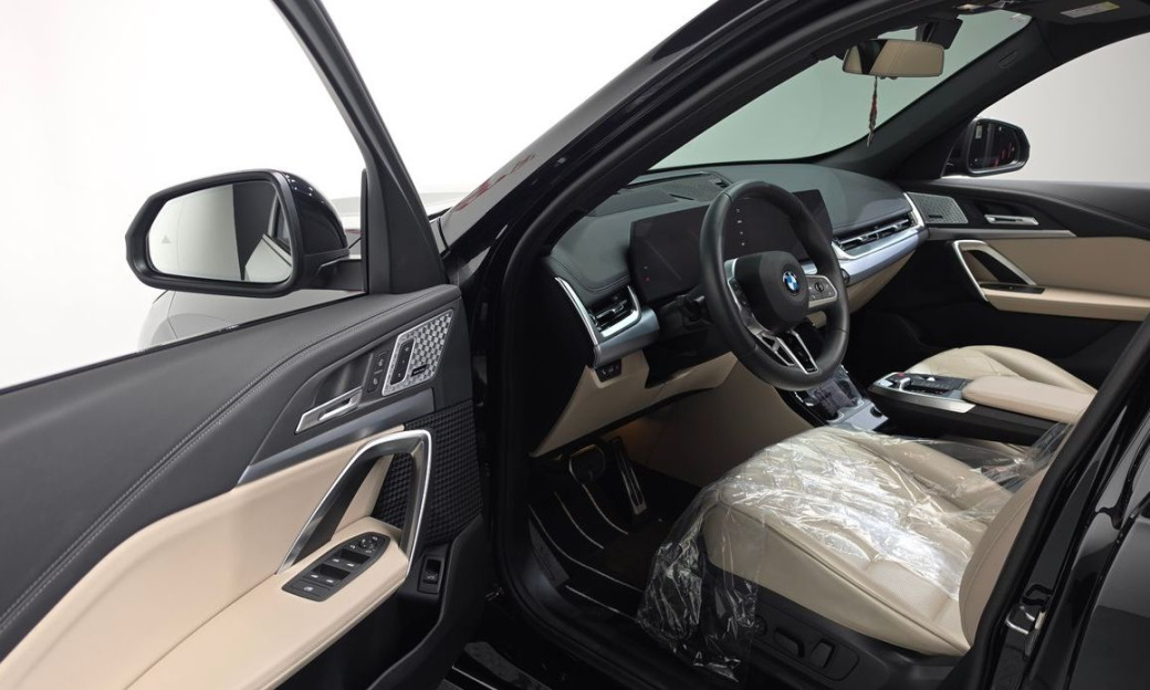 BMW X1 xDrive 20i M Sport, 2025