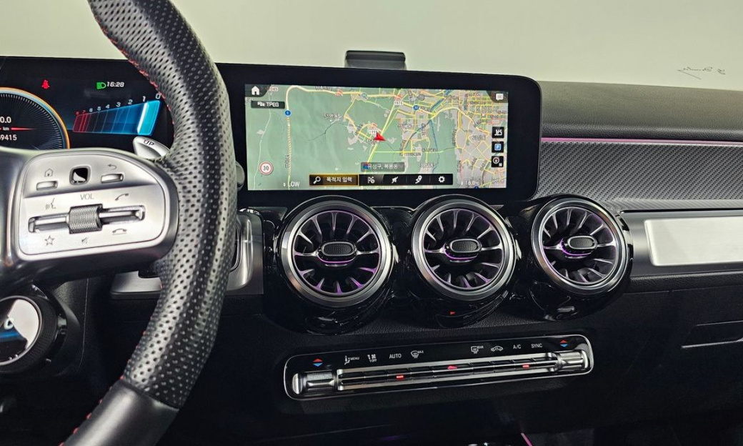 Mercedes-Benz GLB-Class AMG GLB35 4MATIC, 2022