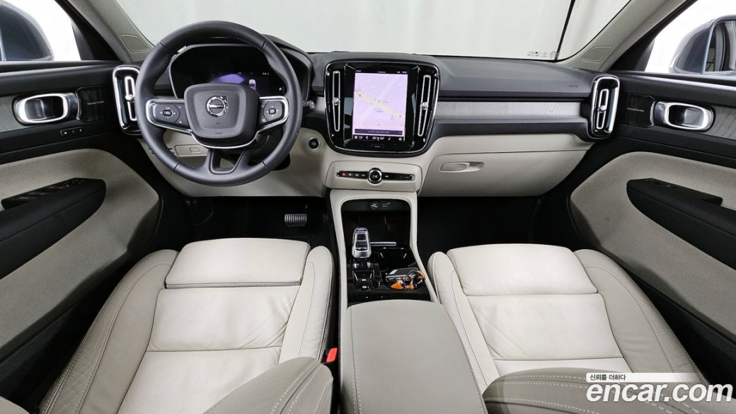 Volvo XC40 B4 Ultimate Bright, 2023