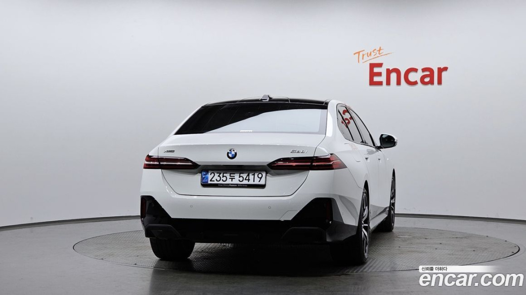BMW 5-Series 530i xDrive M Sport, 2025