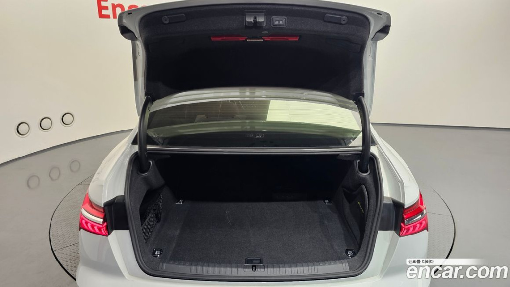 Audi A6 45 TFSI Quattro Premium, 2022
