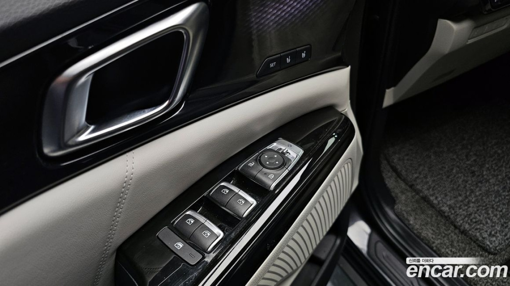 Kia Carnival 9-Seater Signature, 2022