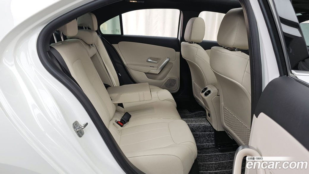 Mercedes-Benz A-Class A220 Sedan Online Special, 2024