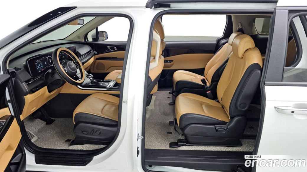 Kia Carnival 9-Seater Prestige, 2023