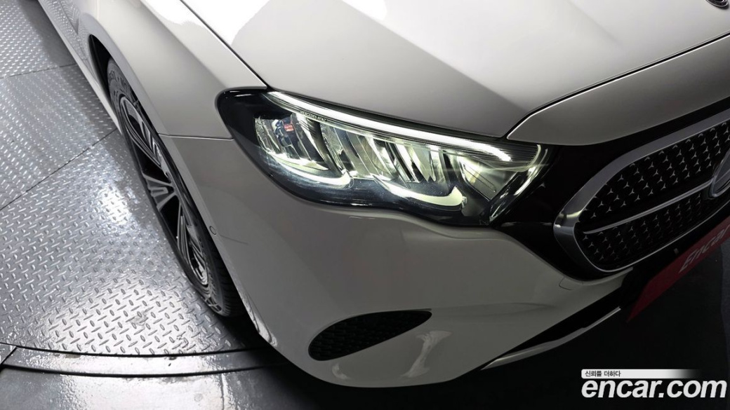 Mercedes-Benz E-Class E200 Avantgarde, 2024