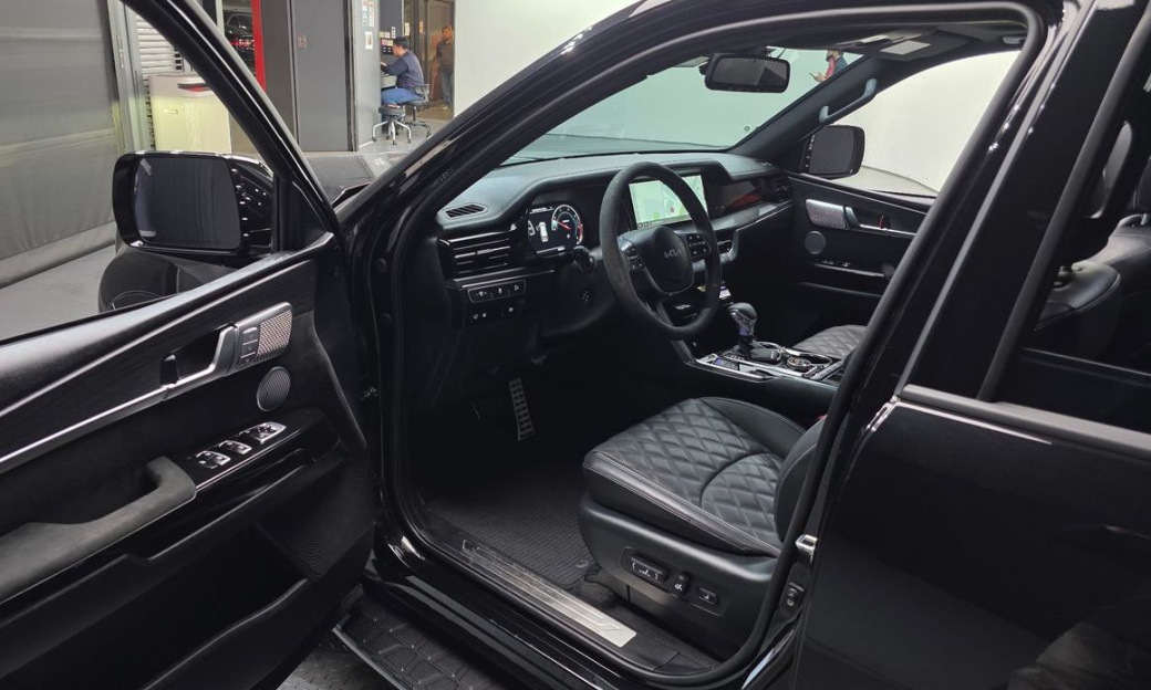 Kia Mohave Diesel 3.0 4WD 7-Seater, 2022