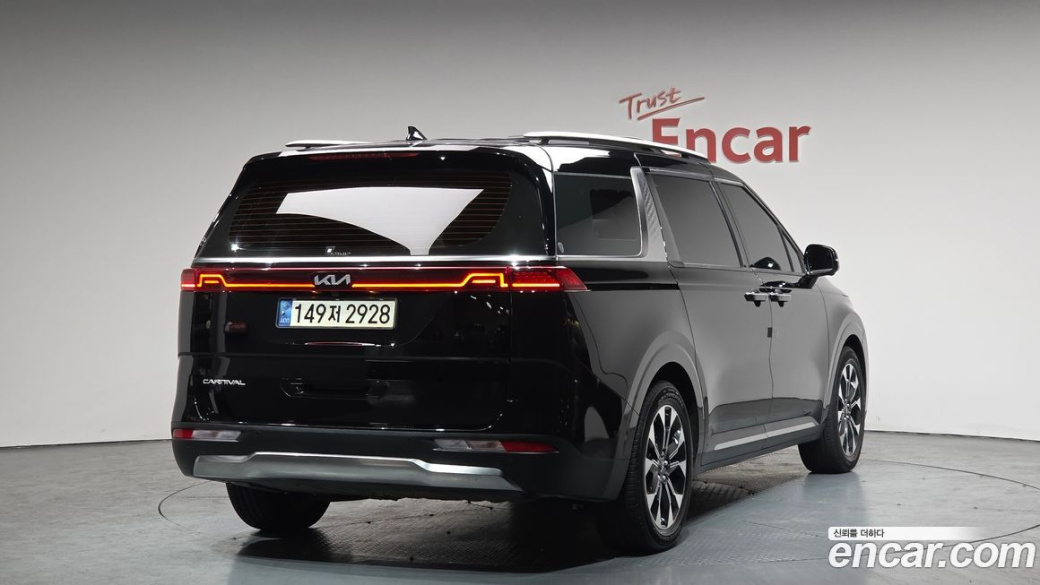 Kia Carnival 9-Seater Signature, 2022