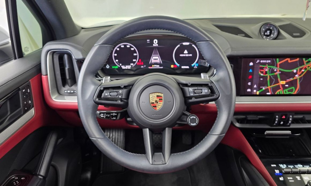 Porsche Cayenne 3.0, 2024