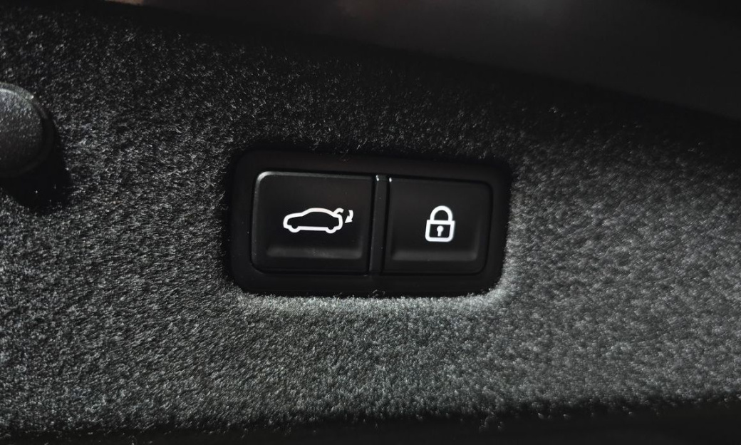 Kia K8 2.5 Gasoline 2WD, 2025