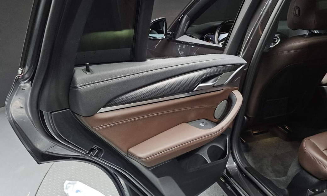 BMW X4 xDrive20i M Sports Pro, 2022