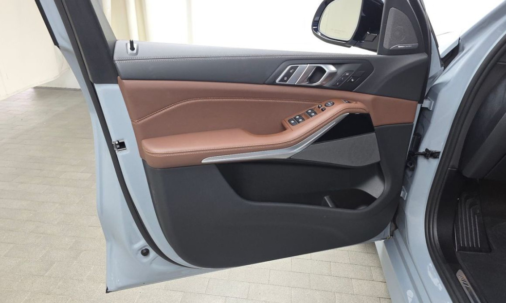BMW X5 xDrive 40i M Sport, 2025