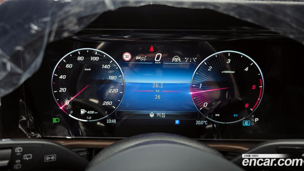 Mercedes-Benz G-Class G450d, 2026