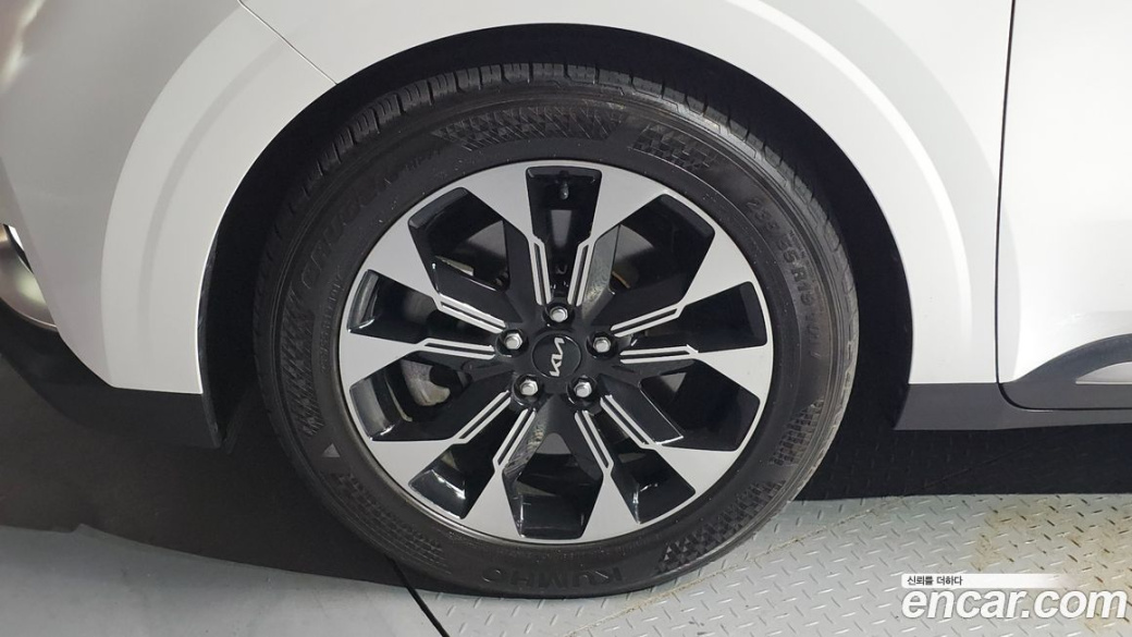 Kia Carnival 7-Seater Noblesse, 2023