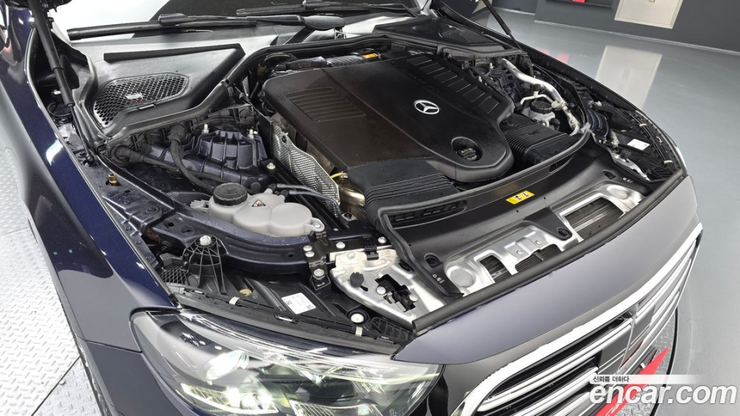 Mercedes-Benz E-Class E450 4MATIC, 2024