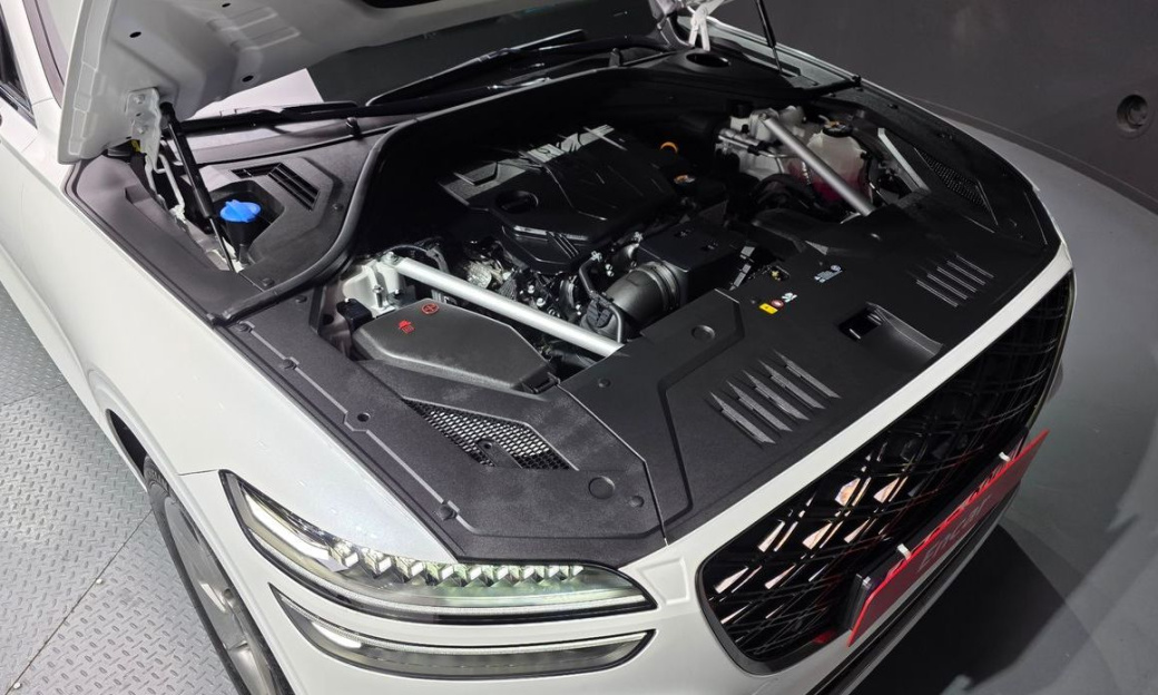 Genesis GV70 2.5T Gasoline 2WD, 2025