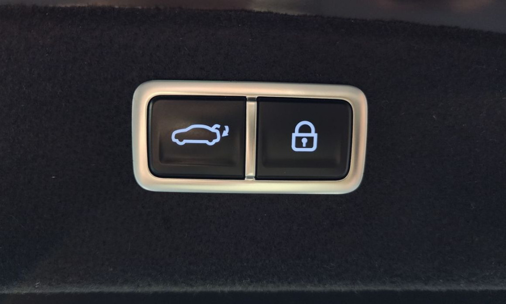 Genesis G80 Gasoline 2.5 Turbo AWD, 2025