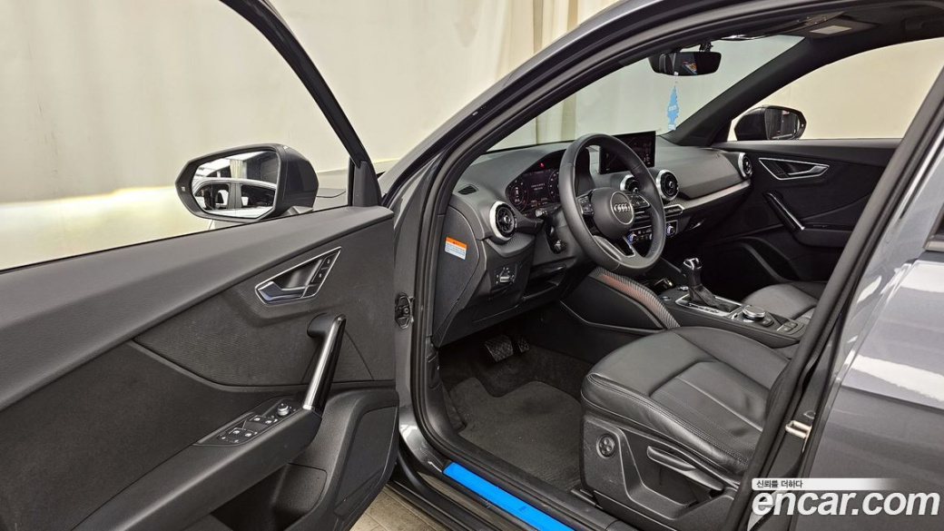 Audi Q2 35 TDI Premium, 2023