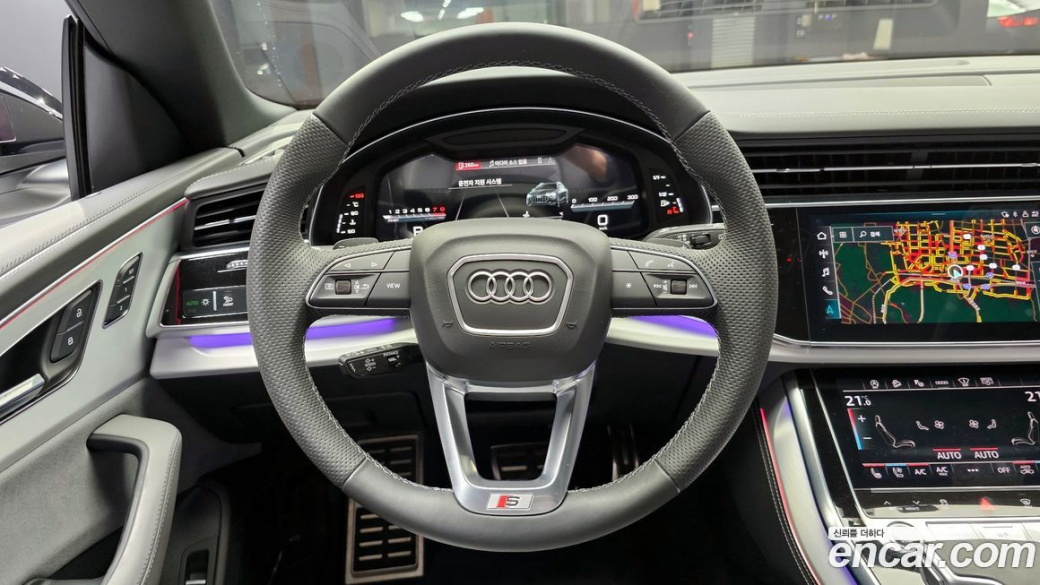 Audi Q8 55 TFSI Quattro Premium, 2023