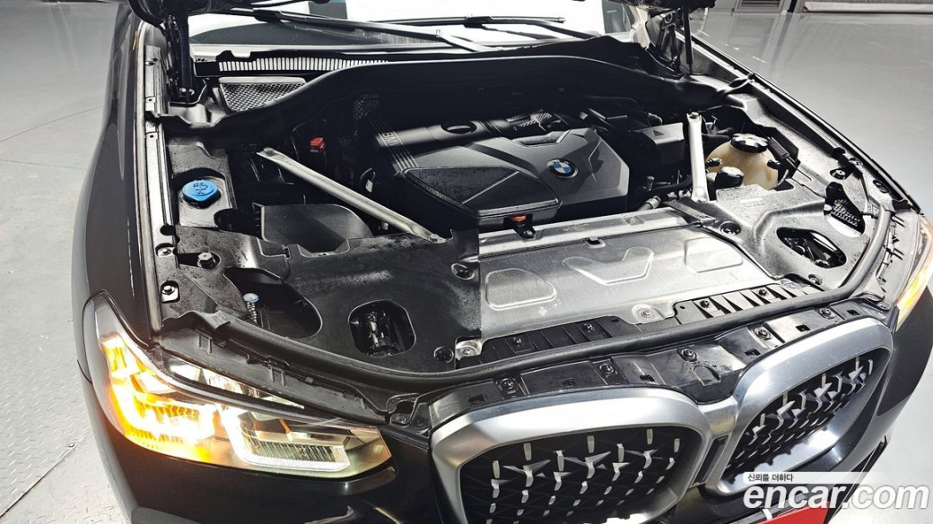 BMW X4 xDrive20i M Sport, 2022