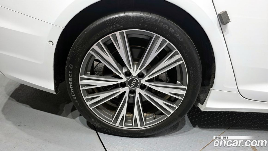 Audi A6 45 TFSI Quattro Premium, 2023