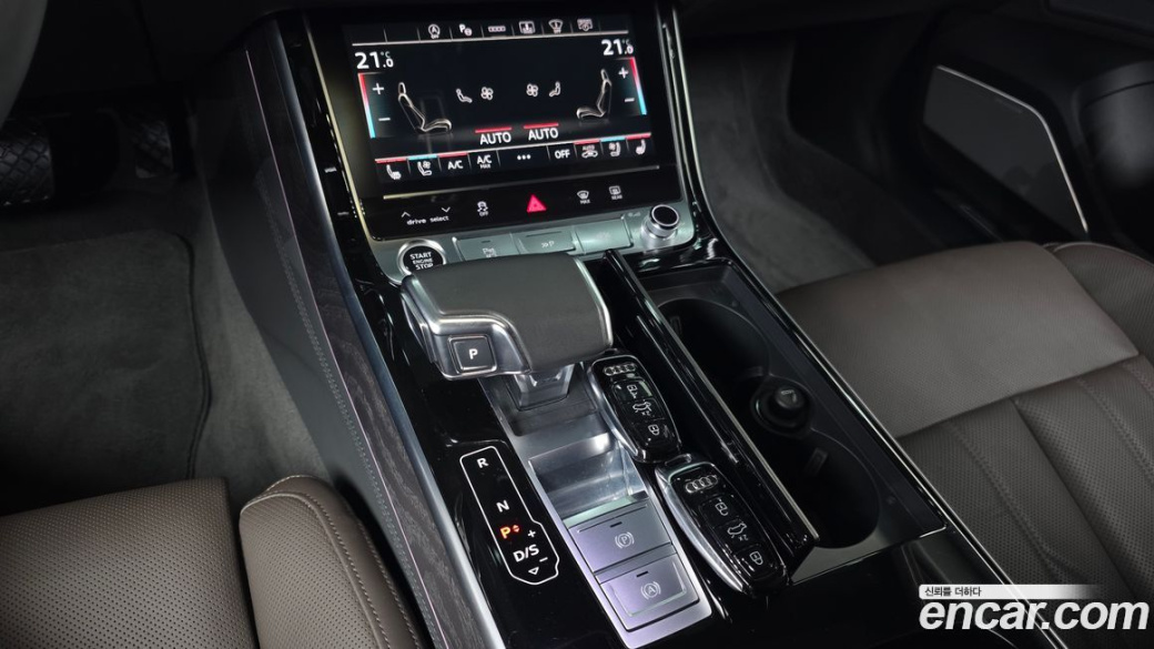 Audi A8 55 TFSI Quattro Premium LWB, 2022