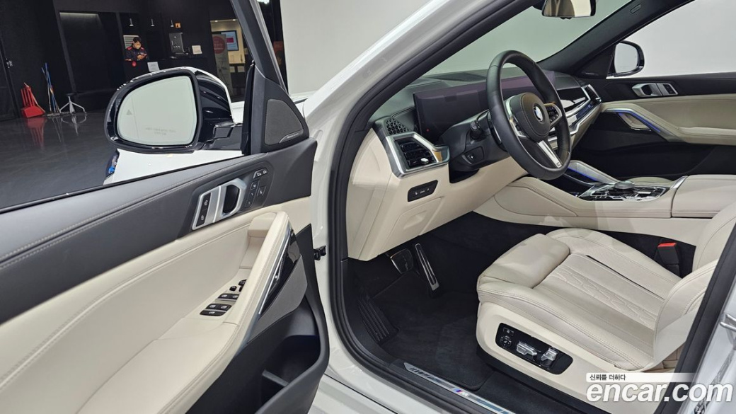 BMW X6 xDrive30d M Sport, 2025
