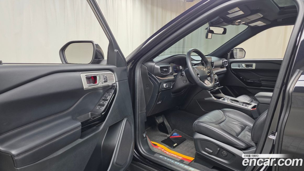 Ford Explorer 3.0 Platinum 4WD, 2022