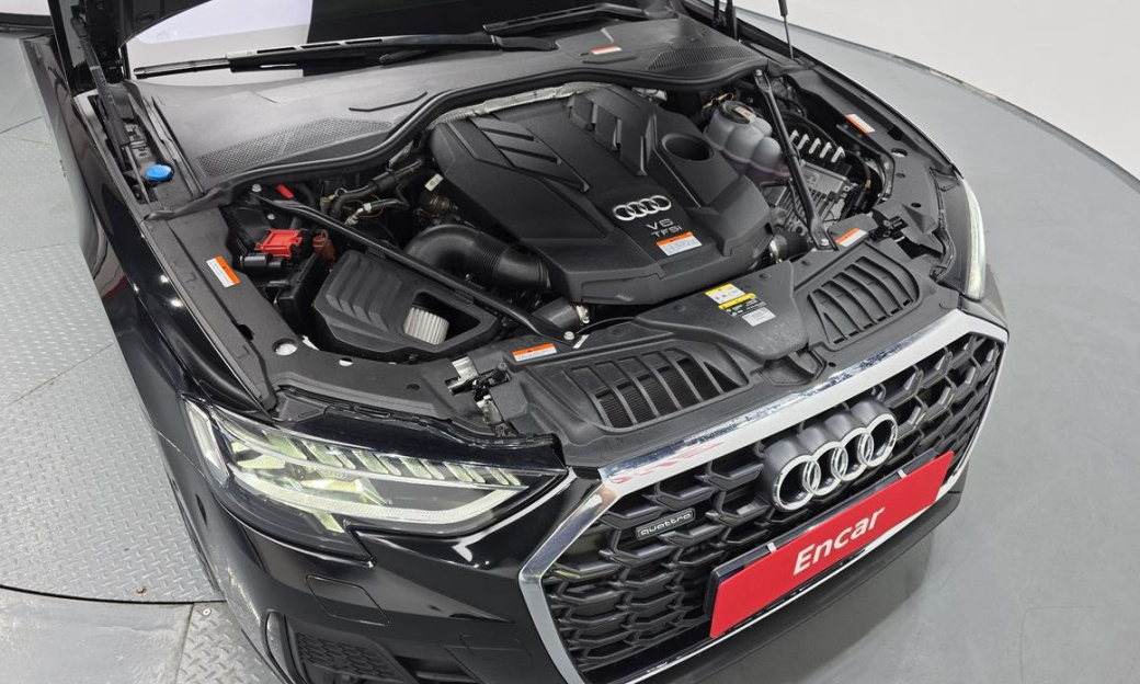 Audi A8 55 TFSI Quattro Premium LWB, 2023