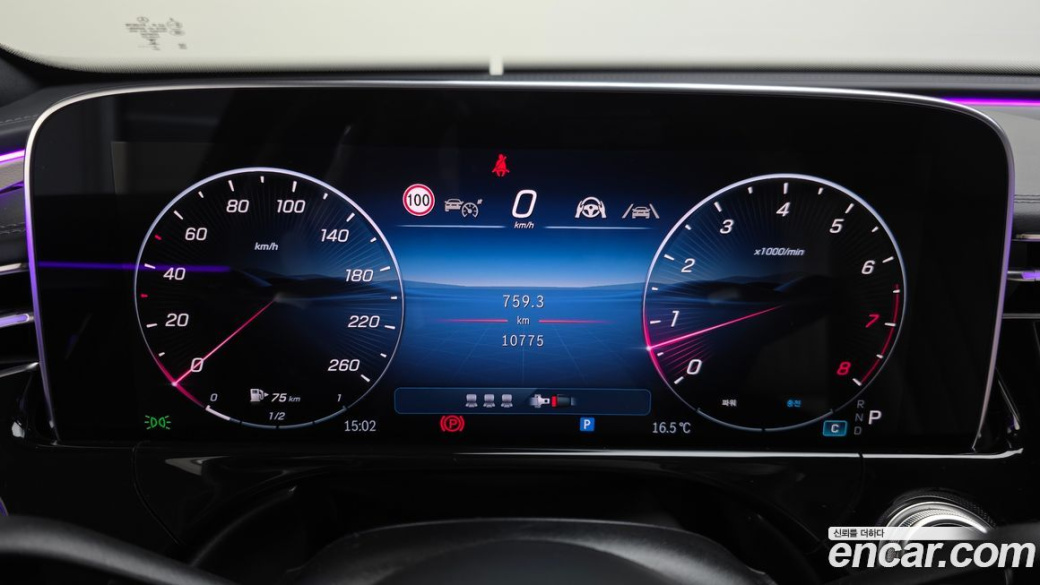 Mercedes-Benz E-Class E300 4MATIC AMG Line, 2025