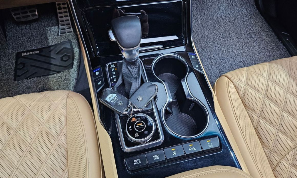 Kia Mohave Diesel 3.0 4WD 7-Seater, 2021