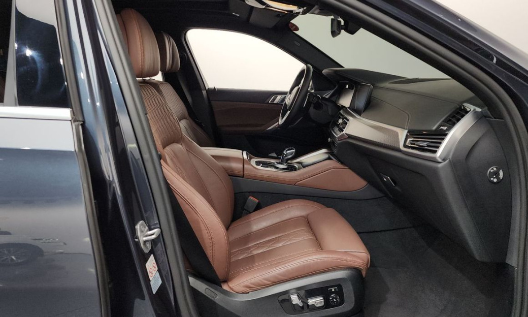 BMW X6 xDrive40i M Sport, 2022
